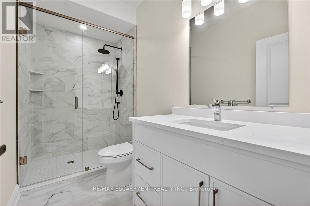 6192 Curlin Crescent, Niagara Falls, Ontario  L2H 3W8 - Photo 42 - X12985274