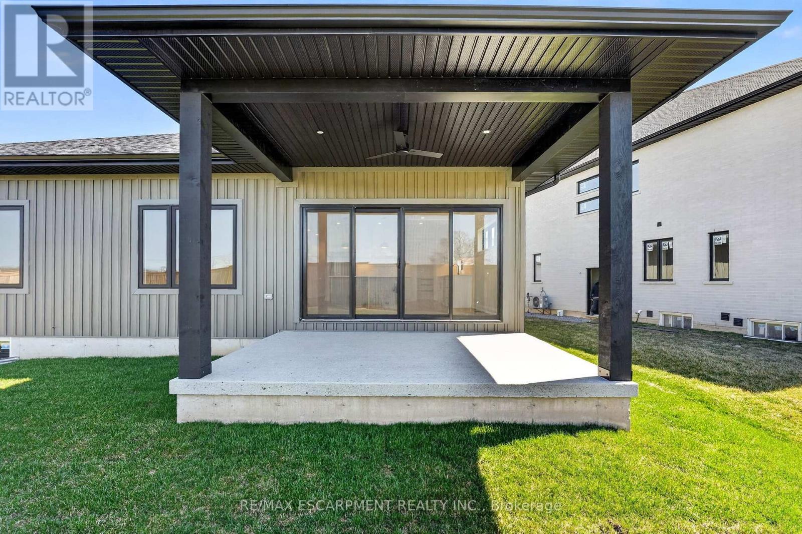 6192 Curlin Crescent, Niagara Falls, Ontario  L2H 3W8 - Photo 44 - X12985274