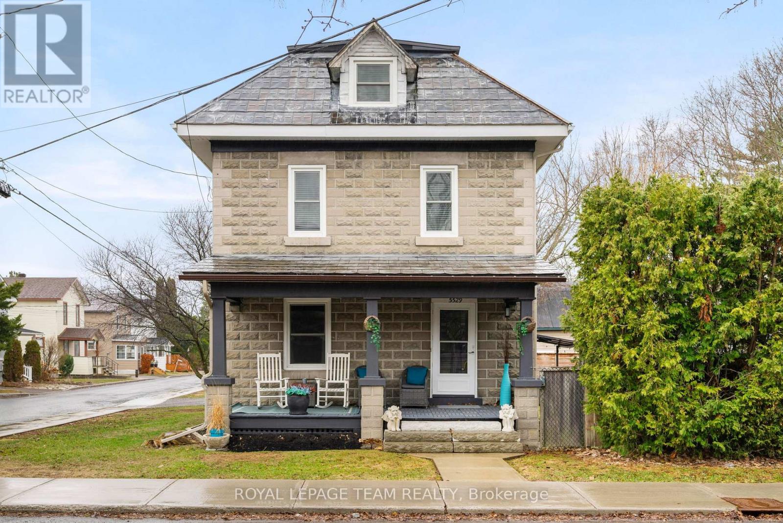 5529 Lion Street, Ottawa, Ontario  K0A 2W0 - Photo 2 - X12974798