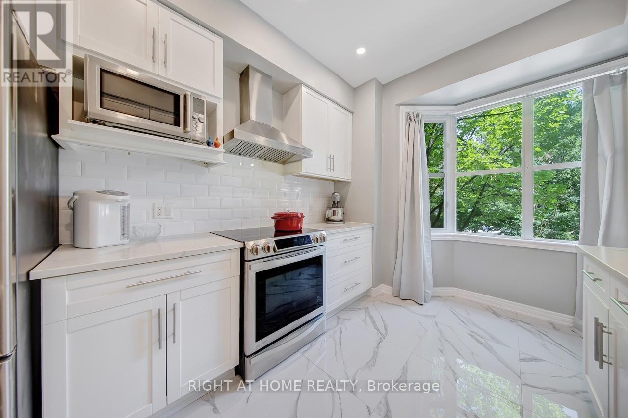 23 Michael Way, Markham, Ontario  L3R 5G4 - Photo 10 - N12881070