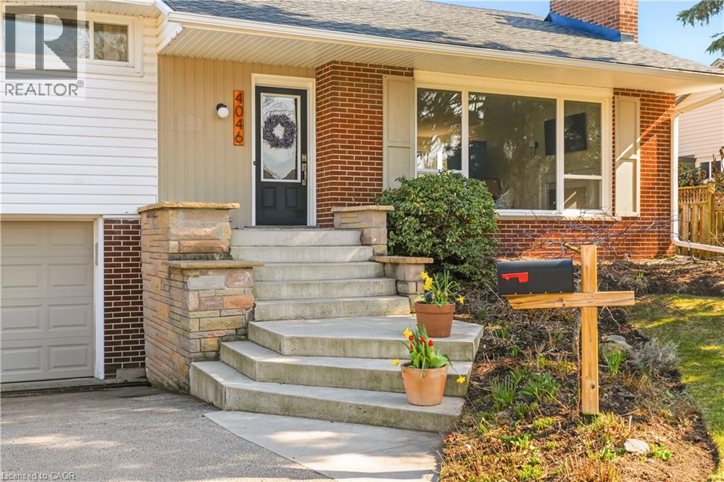 4046 Grapehill Avenue, Burlington, Ontario  L7L 1R2 - Photo 2 - 40816557