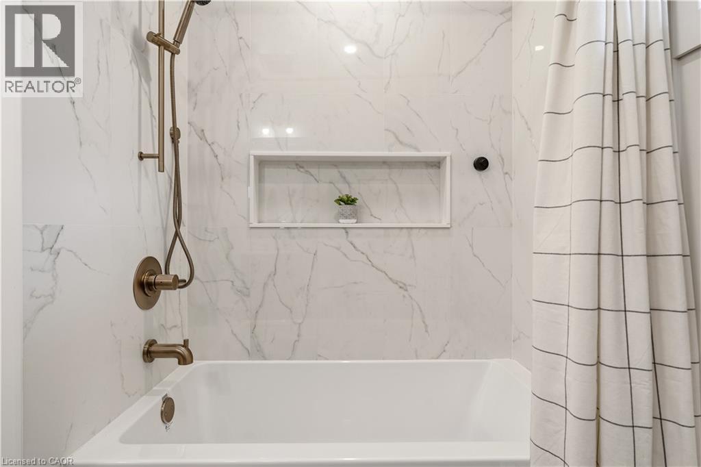 4046 Grapehill Avenue, Burlington, Ontario  L7L 1R2 - Photo 30 - 40816557