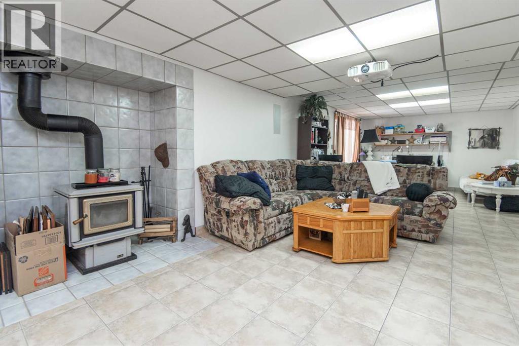 60, 40421 Range Road 10, Rural Lacombe County, Alberta  T4L 1S6 - Photo 18 - A2300374