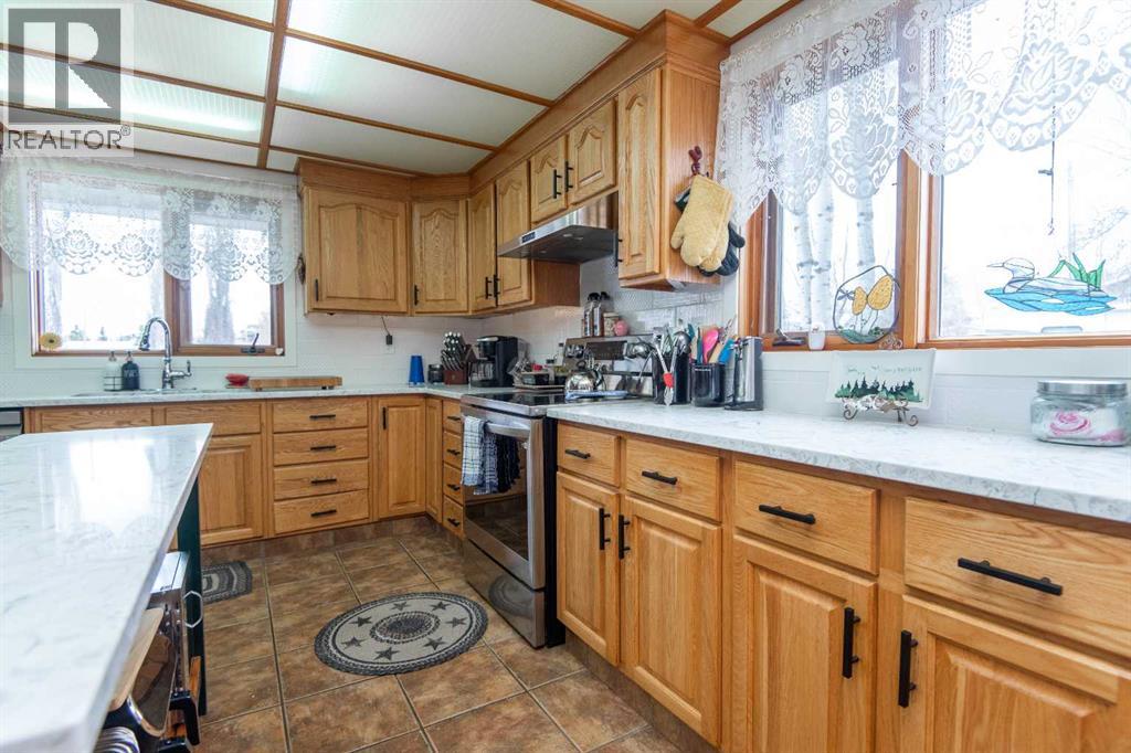 60, 40421 Range Road 10, Rural Lacombe County, Alberta  T4L 1S6 - Photo 7 - A2300374