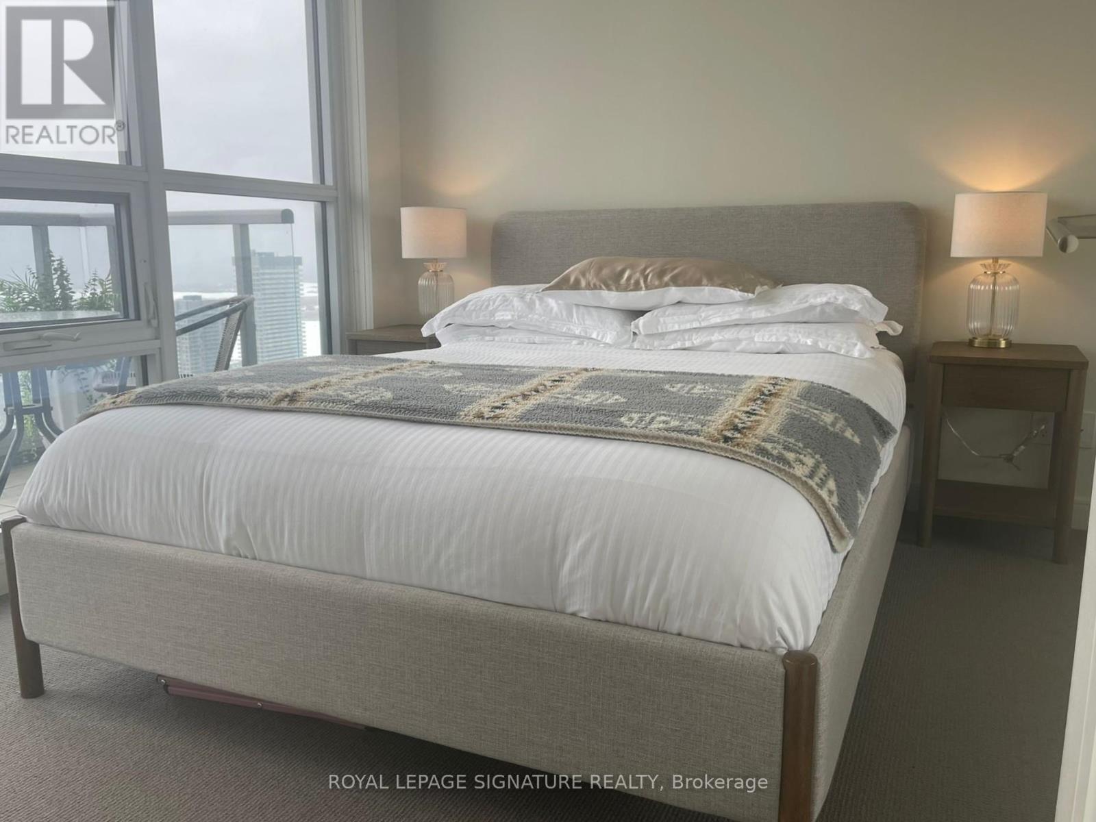 4905 - 88 Scott Street, Toronto, Ontario  M5E 0A9 - Photo 7 - C12986470