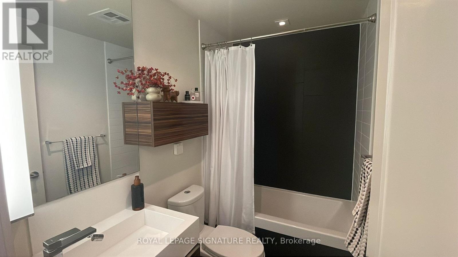 4905 - 88 Scott Street, Toronto, Ontario  M5E 0A9 - Photo 9 - C12986470