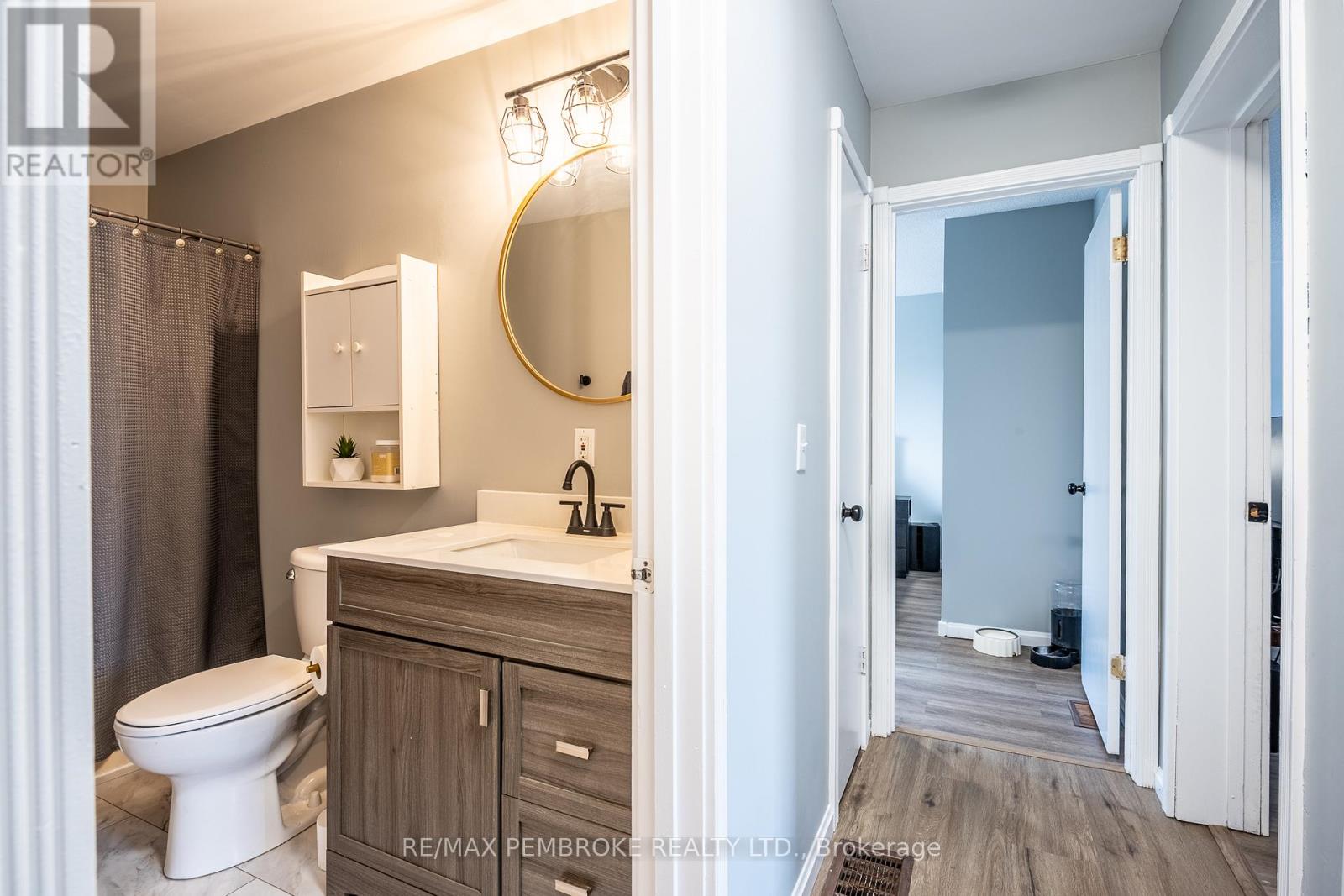 24 Earl Street, Petawawa, Ontario  K8H 3M4 - Photo 24 - X12986482