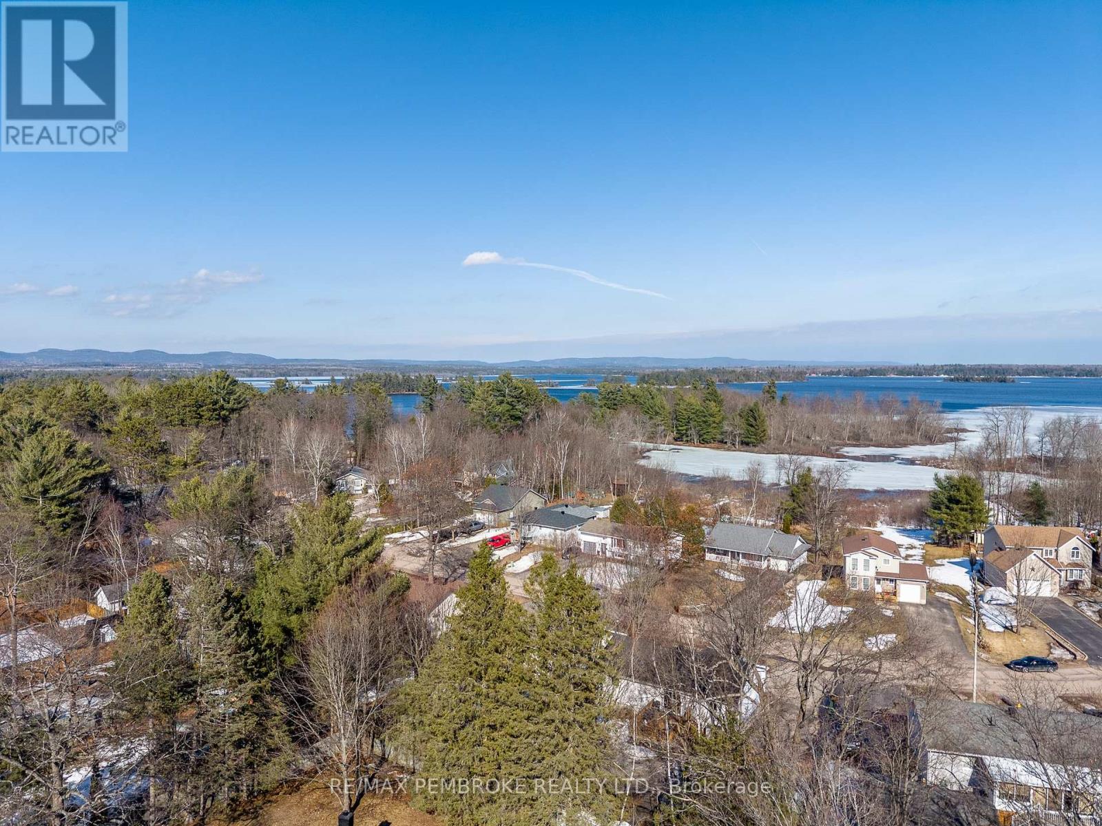 24 Earl Street, Petawawa, Ontario  K8H 3M4 - Photo 41 - X12986482