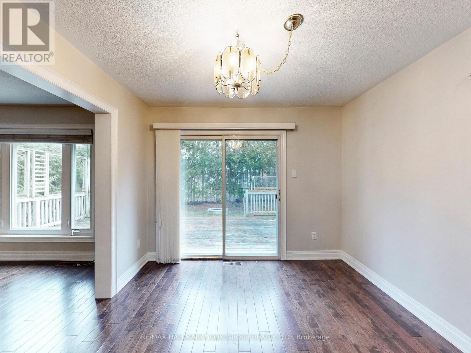 161 Spruce Street, Aurora, Ontario  L4G 3R7 - Photo 12 - N12982790