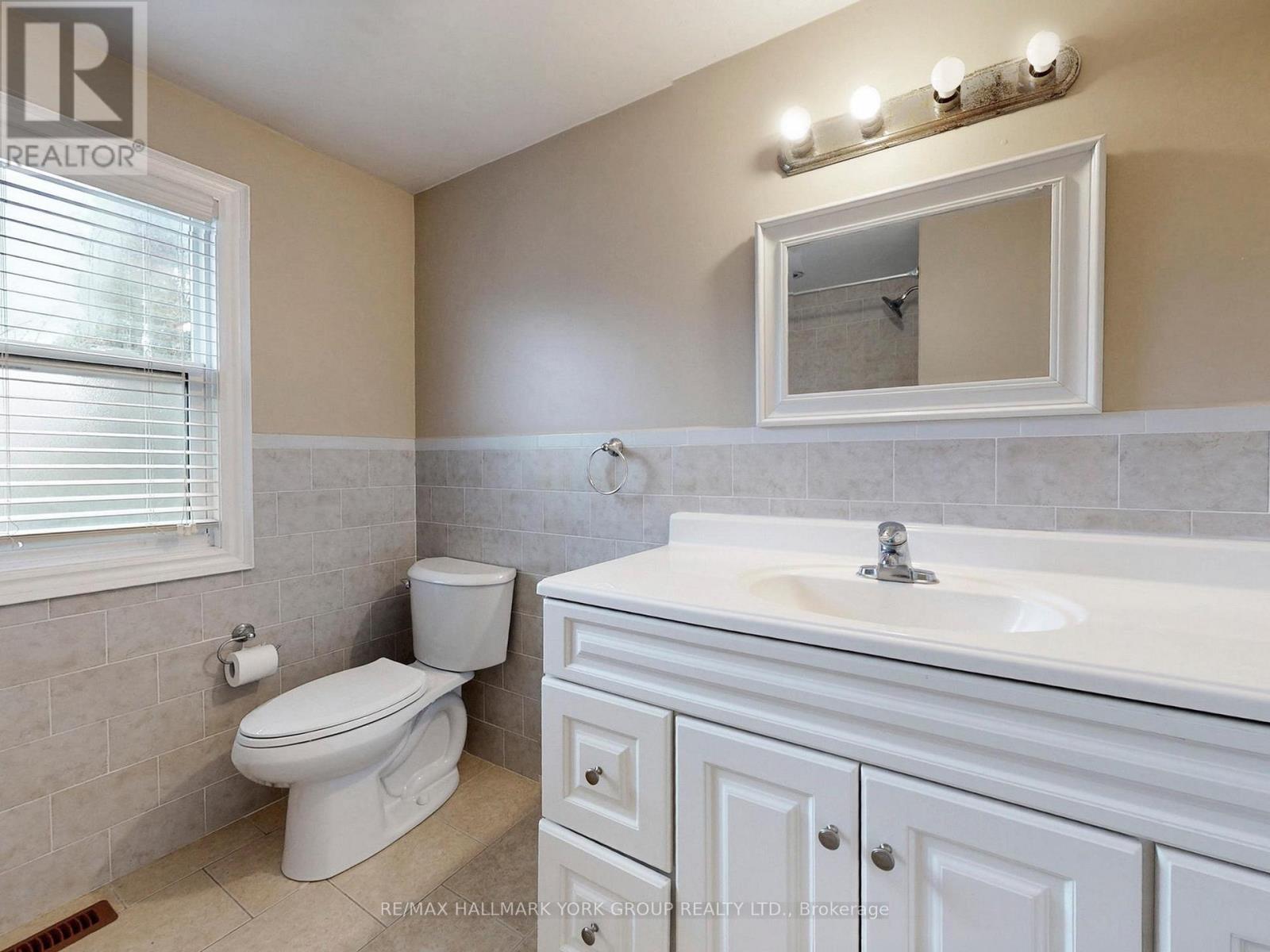 161 Spruce Street, Aurora, Ontario  L4G 3R7 - Photo 30 - N12982790