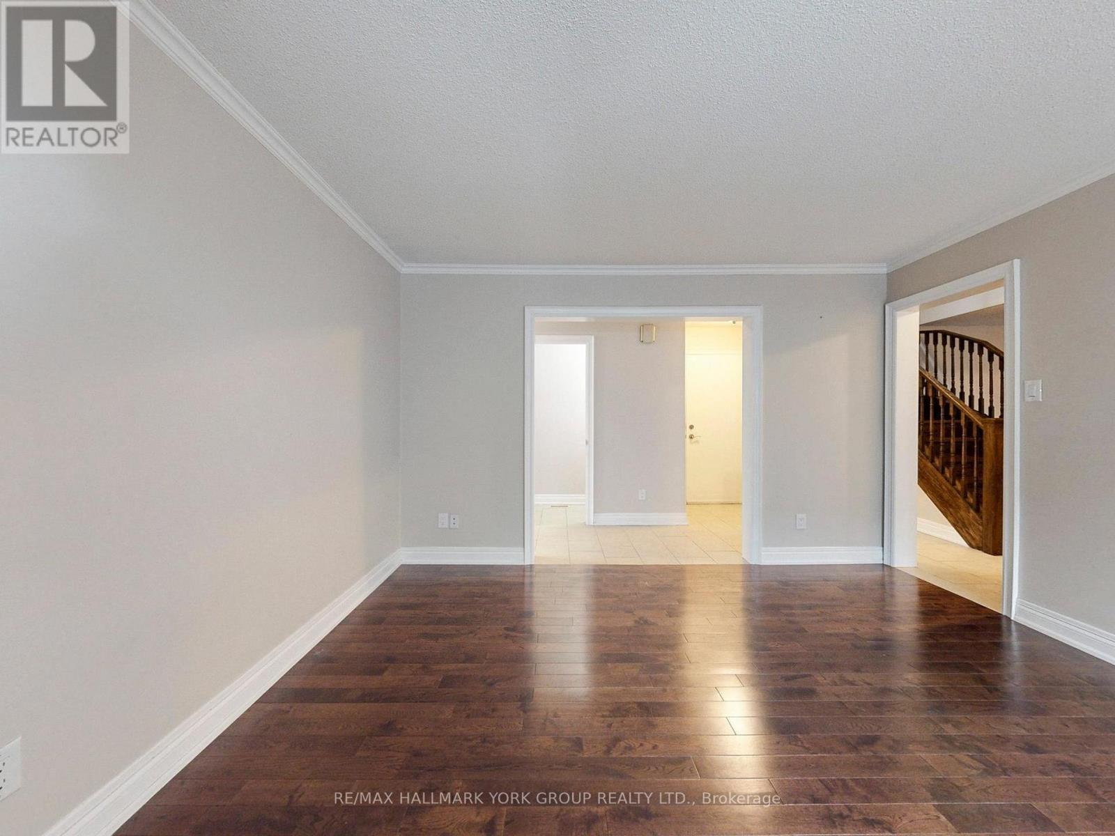 161 Spruce Street, Aurora, Ontario  L4G 3R7 - Photo 5 - N12982790