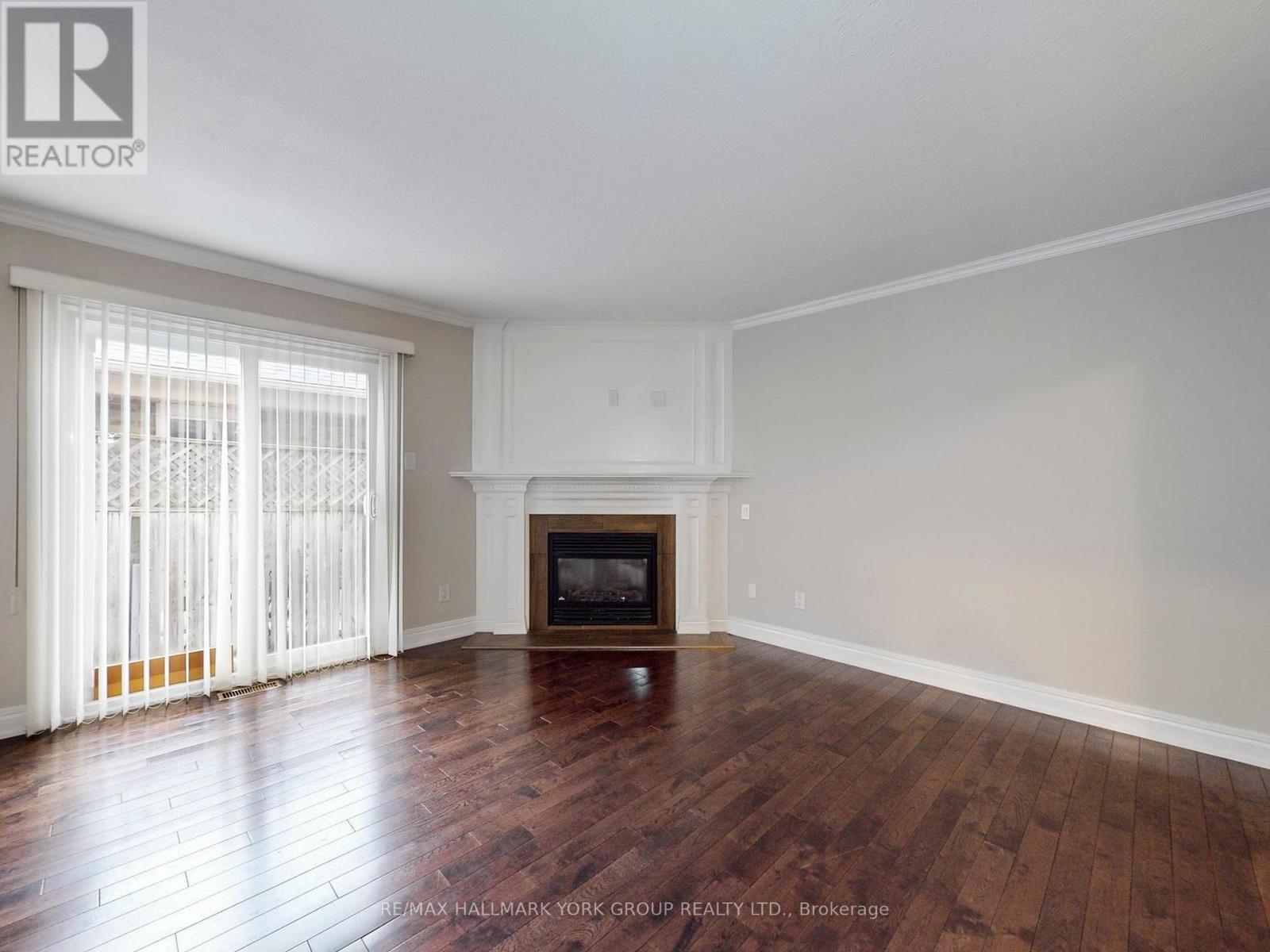 161 Spruce Street, Aurora, Ontario  L4G 3R7 - Photo 4 - N12982790