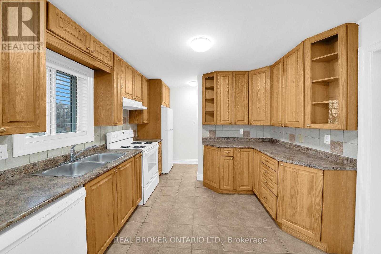 1092 Alfred Street, Innisfil, Ontario  L0L 1C0 - Photo 16 - N12986494