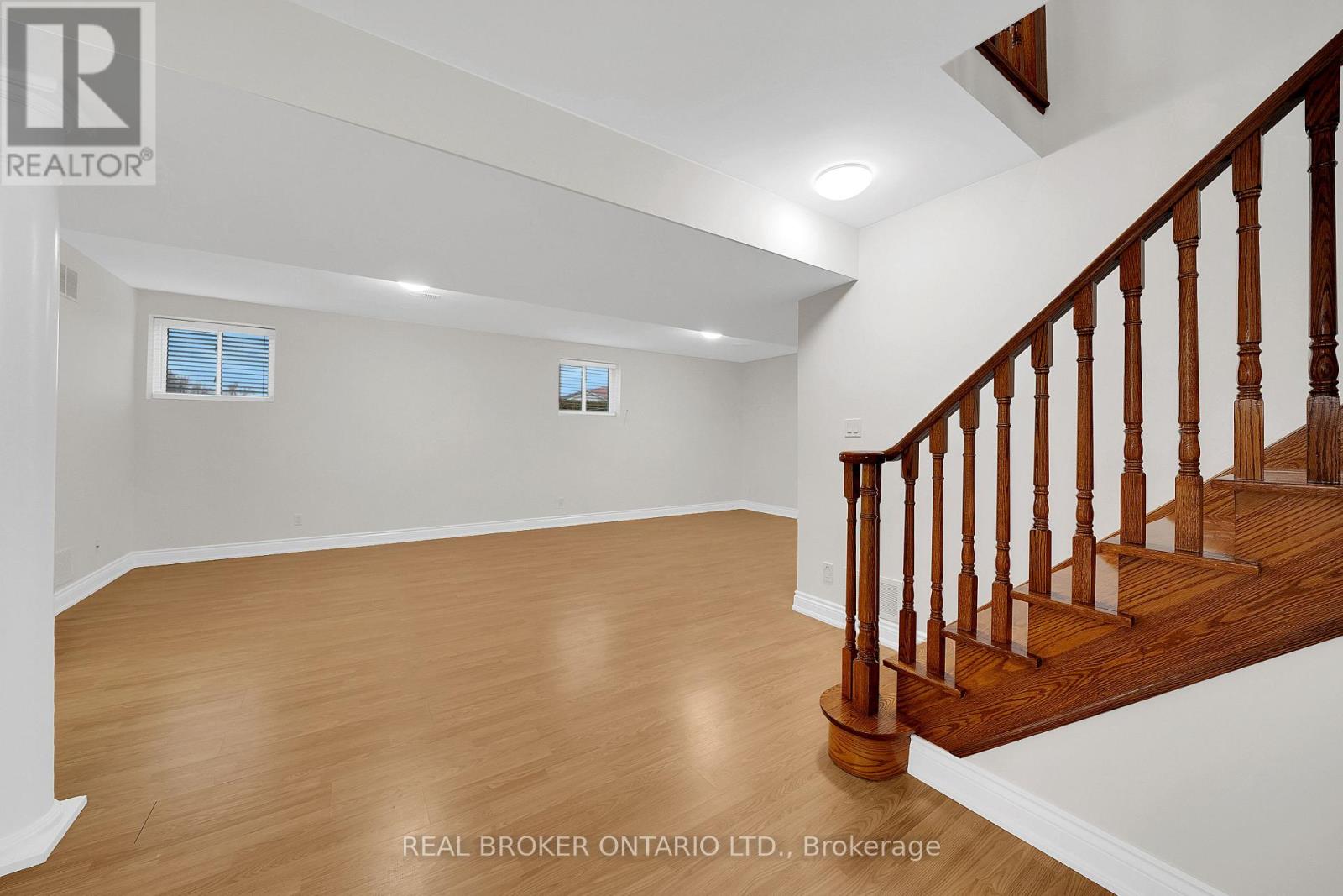 1092 Alfred Street, Innisfil, Ontario  L0L 1C0 - Photo 24 - N12986494