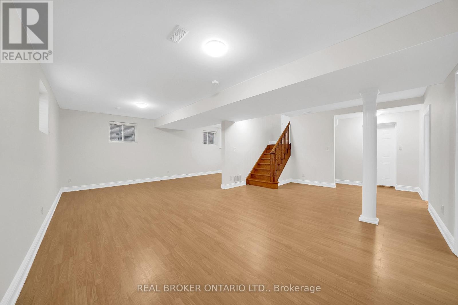 1092 Alfred Street, Innisfil, Ontario  L0L 1C0 - Photo 25 - N12986494