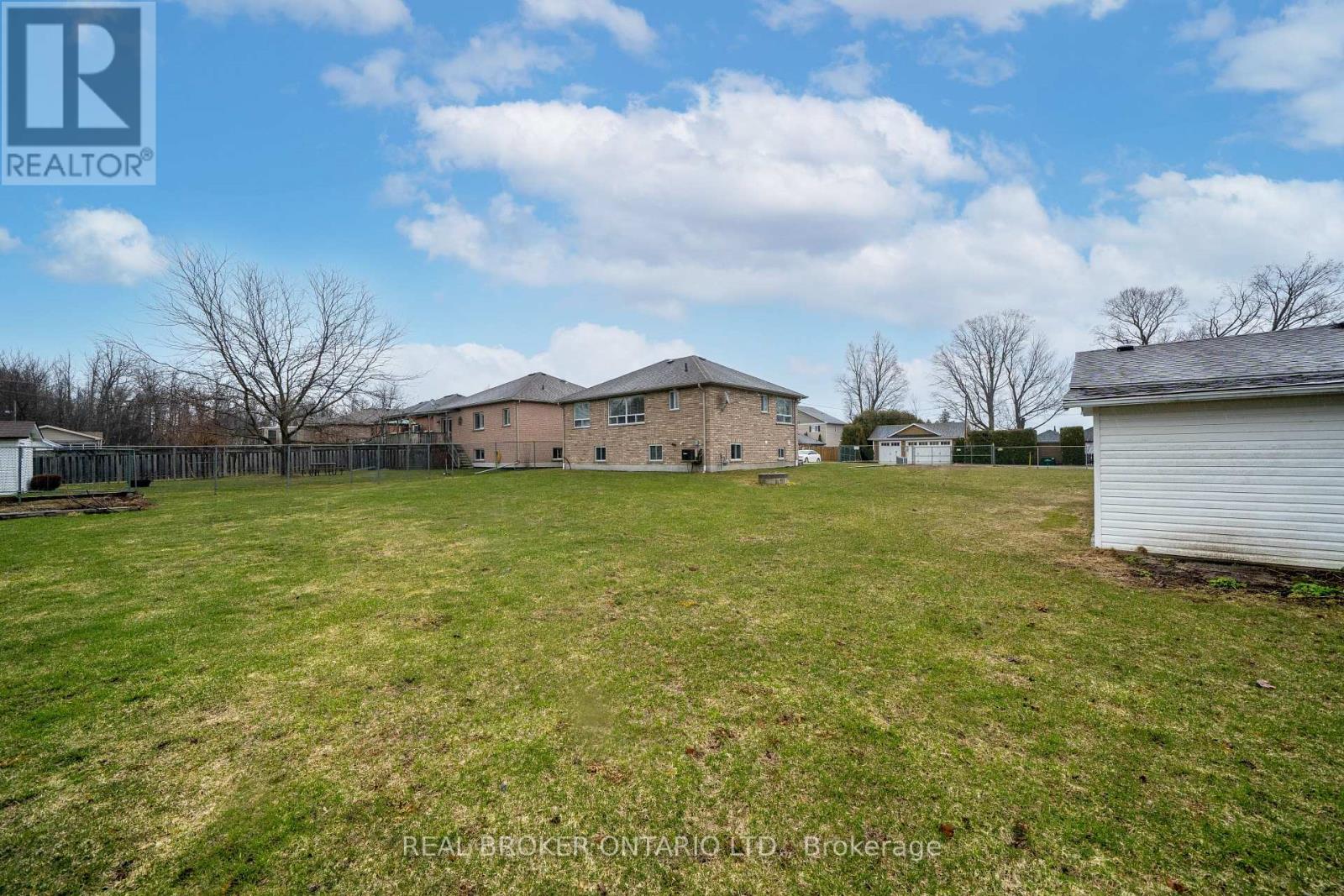 1092 Alfred Street, Innisfil, Ontario  L0L 1C0 - Photo 33 - N12986494