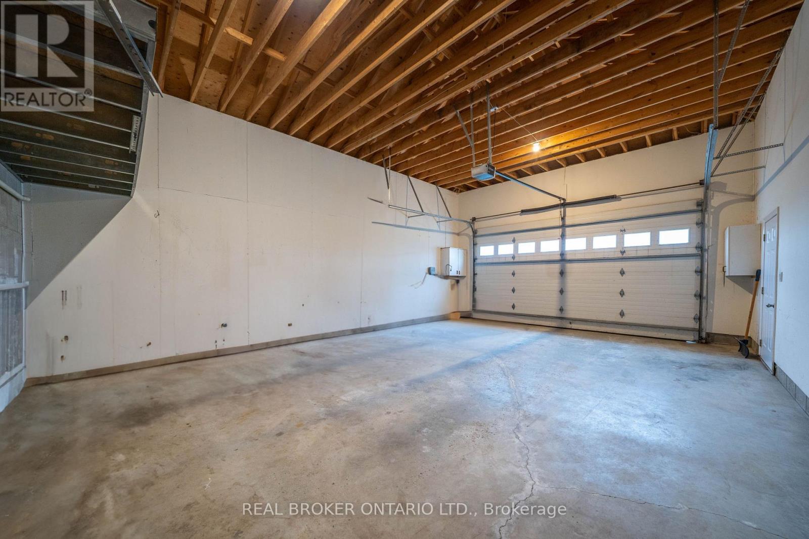 1092 Alfred Street, Innisfil, Ontario  L0L 1C0 - Photo 37 - N12986494