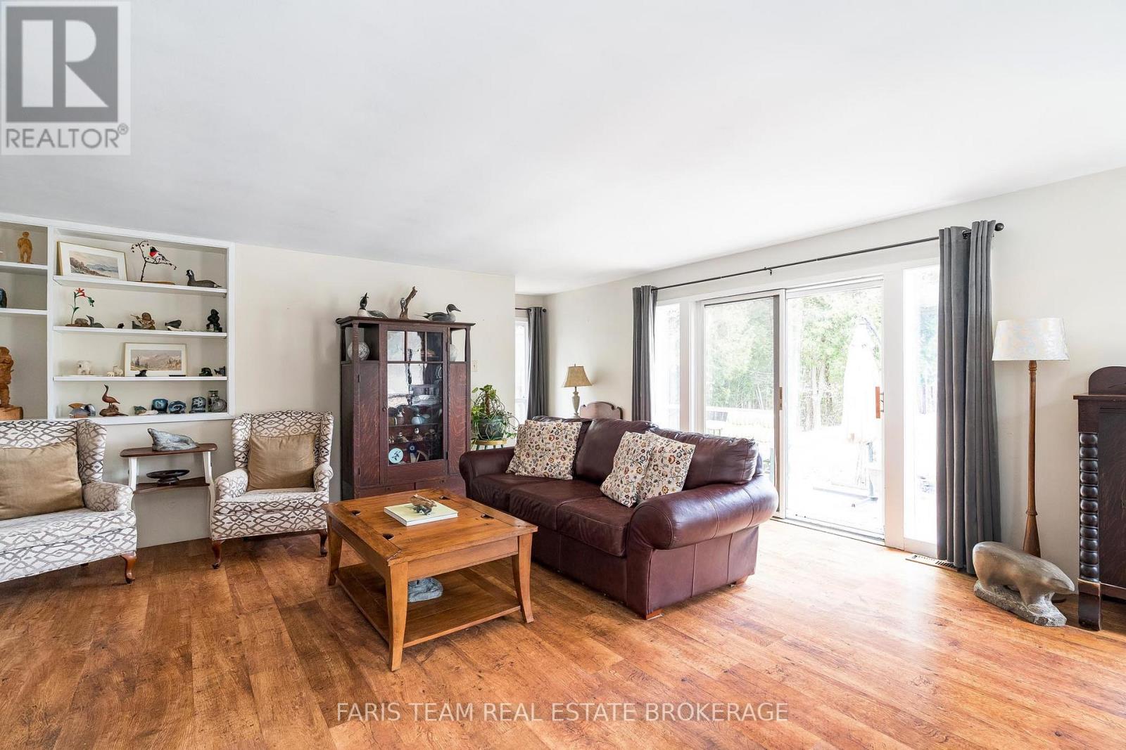 1983 Horseshoe Valley Road W, Oro-Medonte, Ontario  L4M 4Y8 - Photo 10 - S12986488