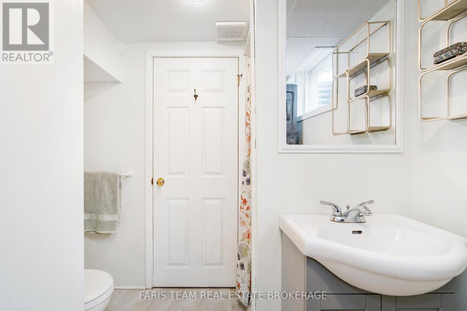 1983 Horseshoe Valley Road W, Oro-Medonte, Ontario  L4M 4Y8 - Photo 21 - S12986488