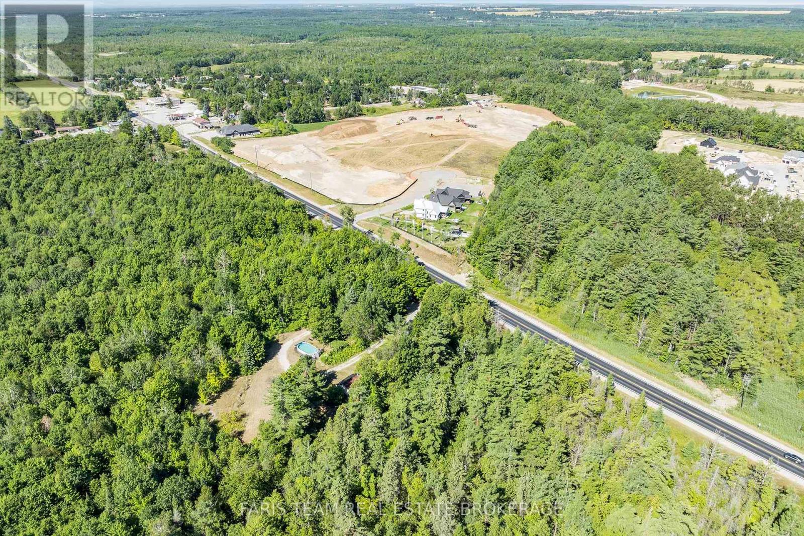 1983 Horseshoe Valley Road W, Oro-Medonte, Ontario  L4M 4Y8 - Photo 35 - S12986488