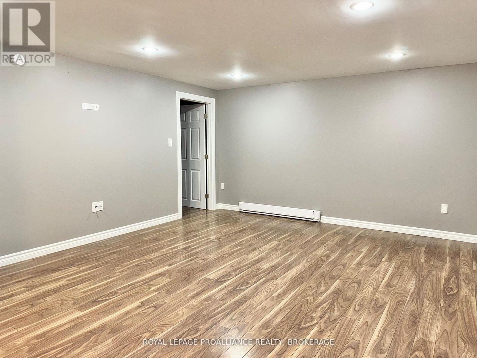 16 Rosemund Crescent, Kingston, Ontario  K7M 6Z3 - Photo 28 - X12930164