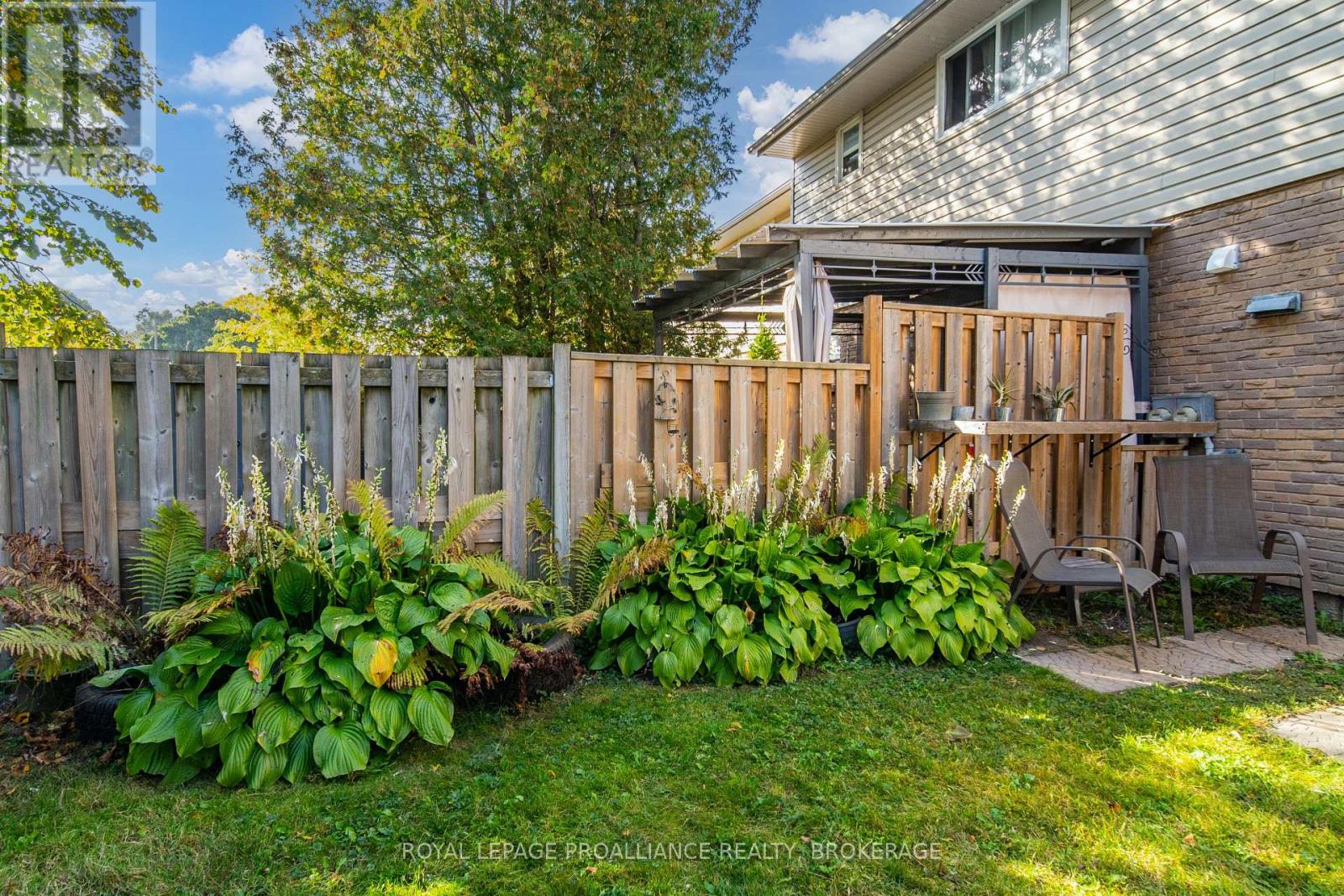 16 Rosemund Crescent, Kingston, Ontario  K7M 6Z3 - Photo 41 - X12930164