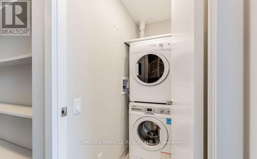 Th155 - 38 Howard Park Avenue, Toronto, Ontario  M6R 0A7 - Photo 18 - W12986486