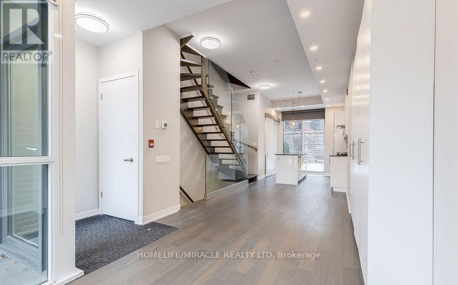 Th155 - 38 Howard Park Avenue, Toronto, Ontario  M6R 0A7 - Photo 23 - W12986486