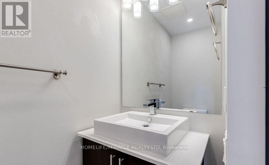 Th155 - 38 Howard Park Avenue, Toronto, Ontario  M6R 0A7 - Photo 24 - W12986486