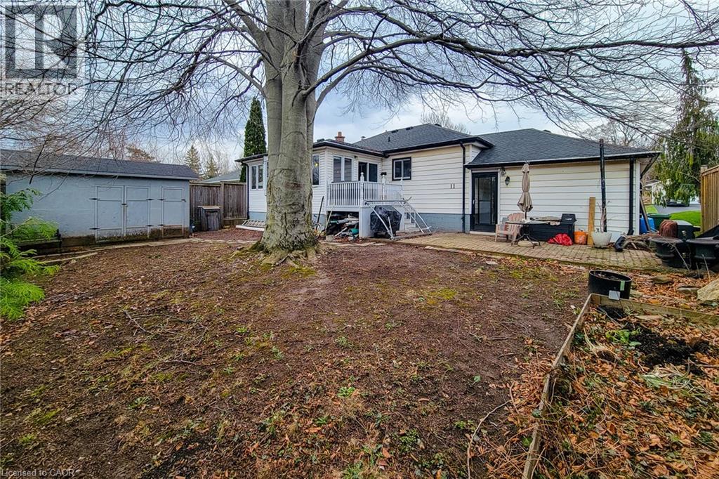 11 Collegiate Avenue, Stoney Creek, Ontario  L8G 3K9 - Photo 39 - 40818113