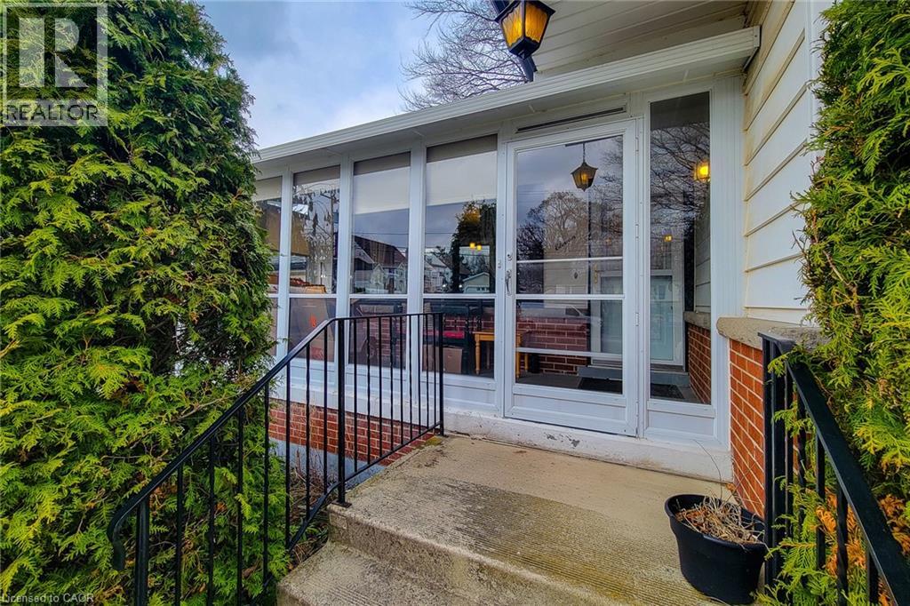 11 Collegiate Avenue, Stoney Creek, Ontario  L8G 3K9 - Photo 37 - 40818113