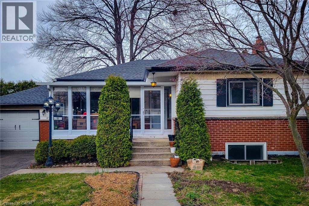 11 Collegiate Avenue, Stoney Creek, Ontario  L8G 3K9 - Photo 2 - 40818113