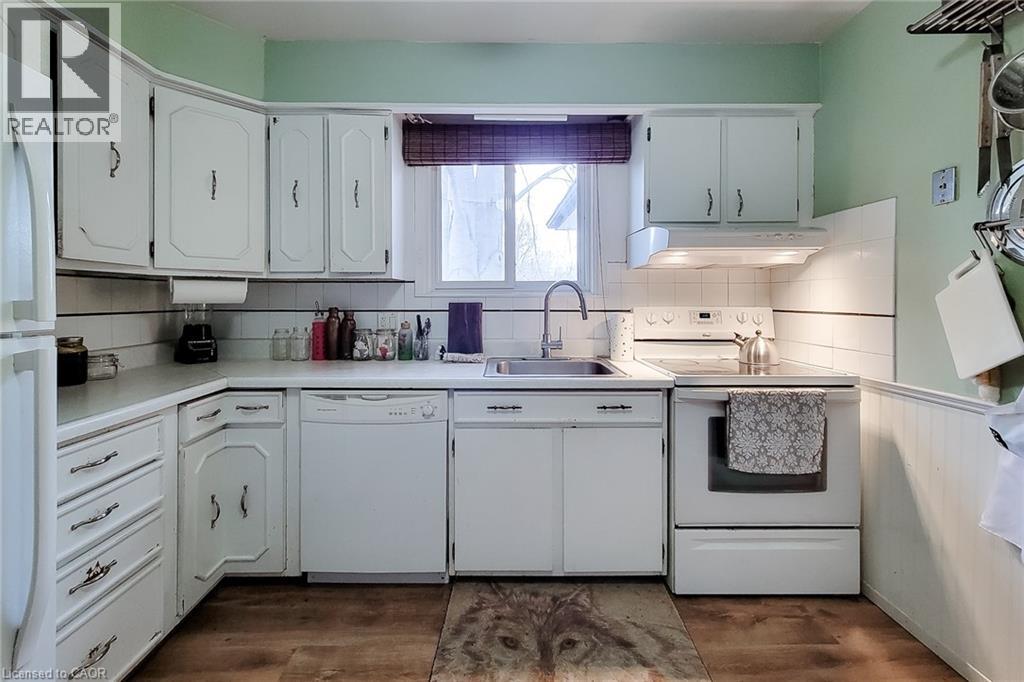 11 Collegiate Avenue, Stoney Creek, Ontario  L8G 3K9 - Photo 19 - 40818113