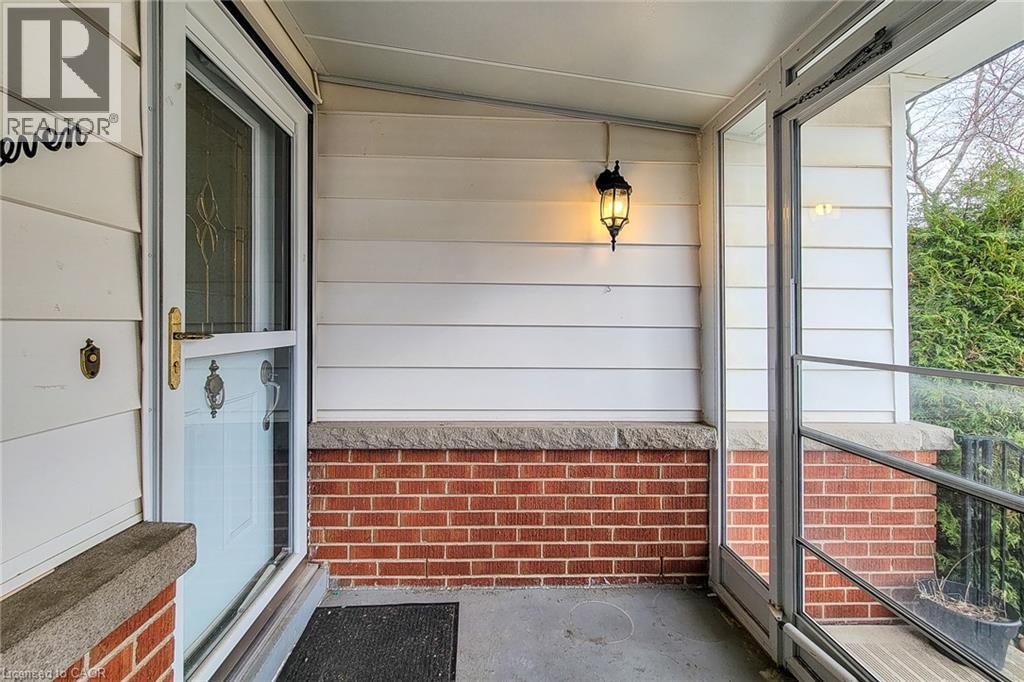 11 Collegiate Avenue, Stoney Creek, Ontario  L8G 3K9 - Photo 8 - 40818113