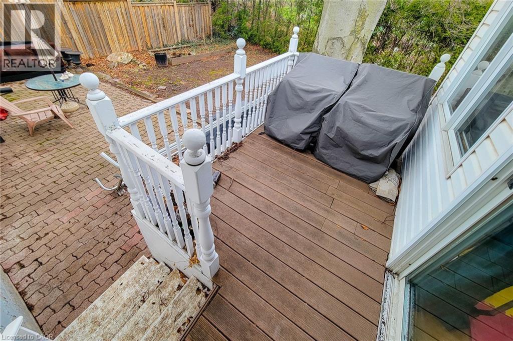 11 Collegiate Avenue, Stoney Creek, Ontario  L8G 3K9 - Photo 38 - 40818113