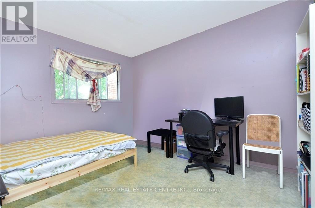 960 Meadowlands Drive, Ottawa, Ontario  K2C 0K3 - Photo 10 - X12986474