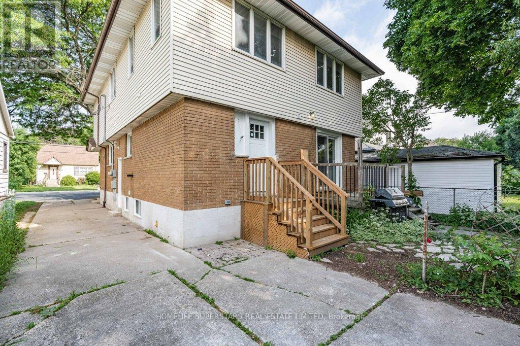 Upper - 855 Garth Street, Hamilton, Ontario  L9C 4K7 - Photo 15 - X12986504