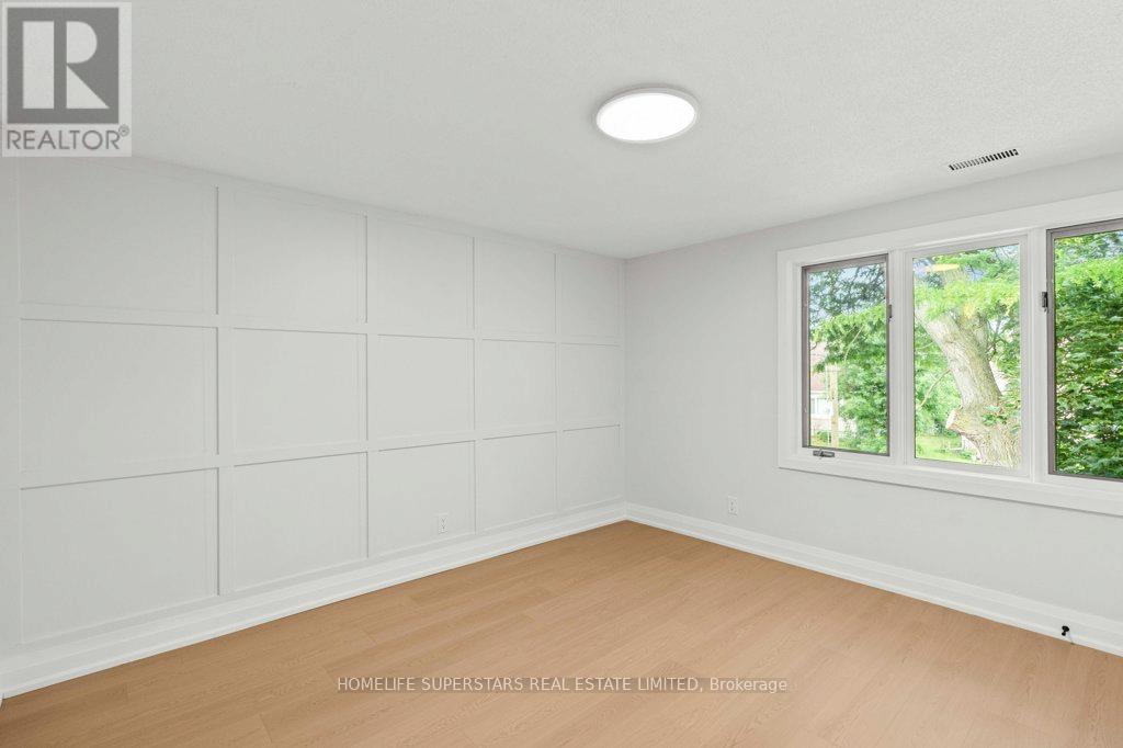 Upper - 855 Garth Street, Hamilton, Ontario  L9C 4K7 - Photo 4 - X12986504