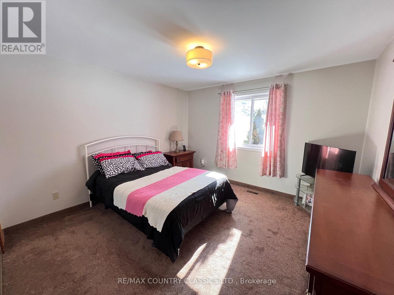 33109 Hwy 62 North, Hastings Highlands, Ontario  K0L 2S0 - Photo 15 - X12819450