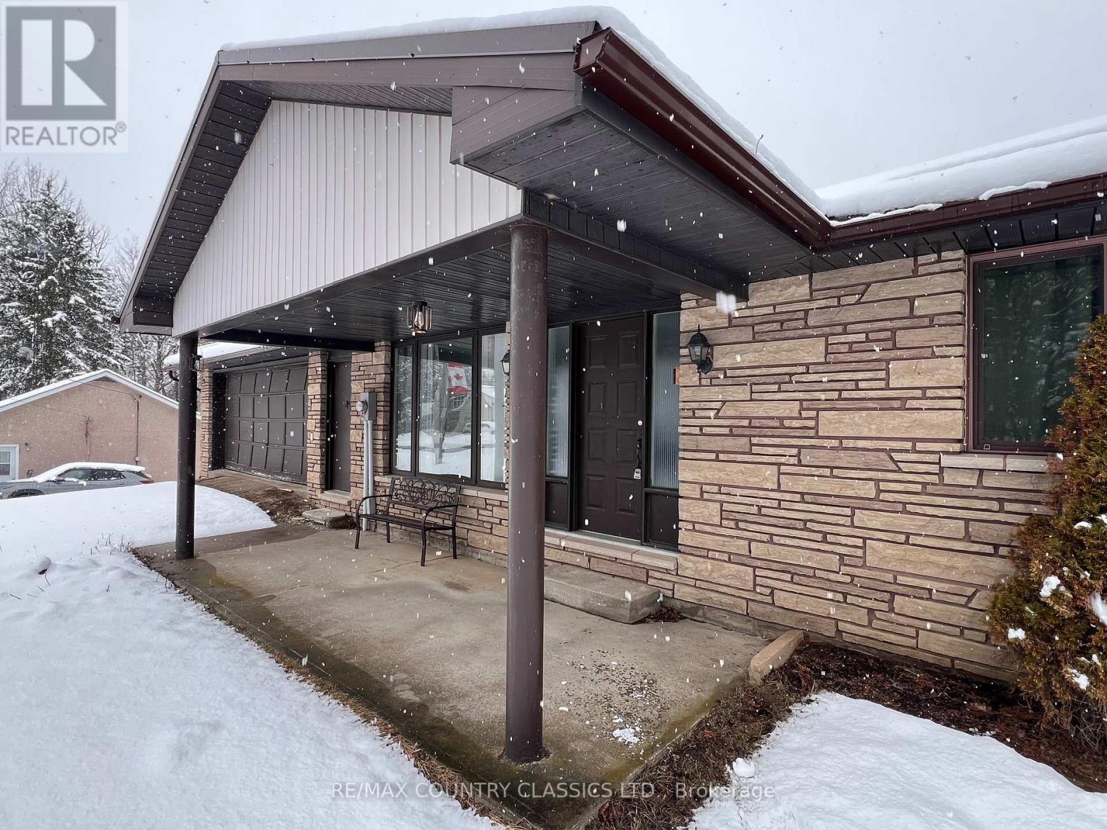 33109 Hwy 62 North, Hastings Highlands, Ontario  K0L 2S0 - Photo 2 - X12819450