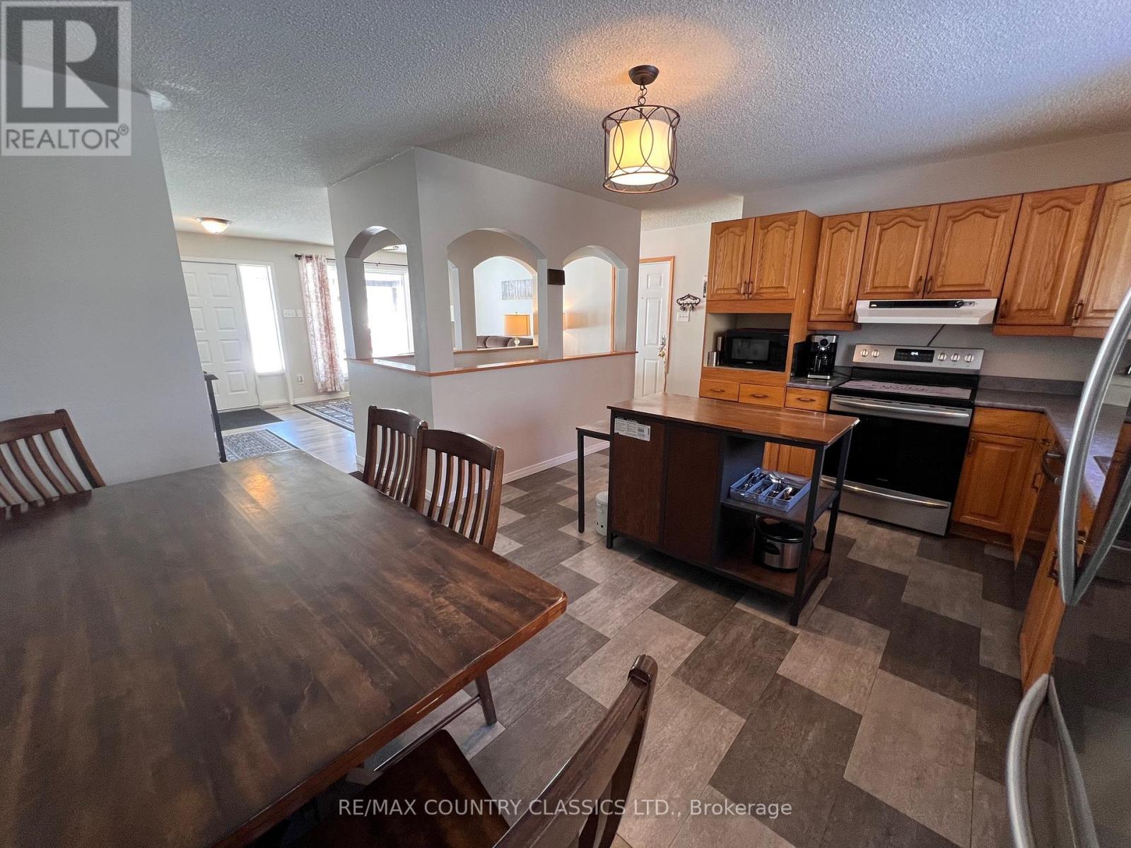 33109 Hwy 62 North, Hastings Highlands, Ontario  K0L 2S0 - Photo 8 - X12819450