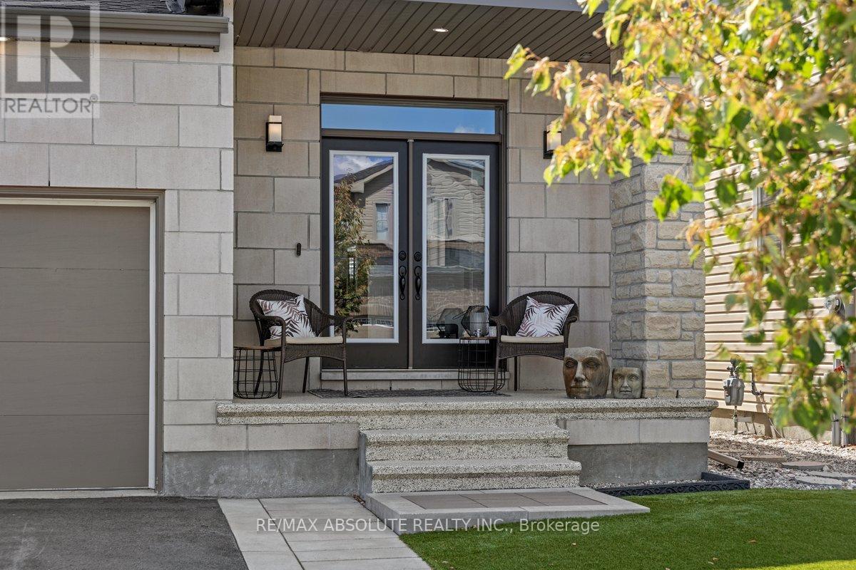 1008 Manege Street, Ottawa, Ontario  K2S 0Y7 - Photo 2 - X12740170