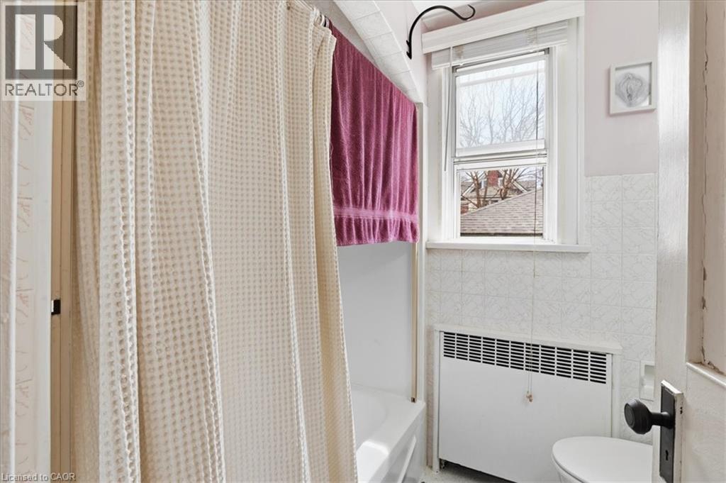 31 Bingeman Street, Kitchener, Ontario  N2H 2R7 - Photo 16 - 40815016