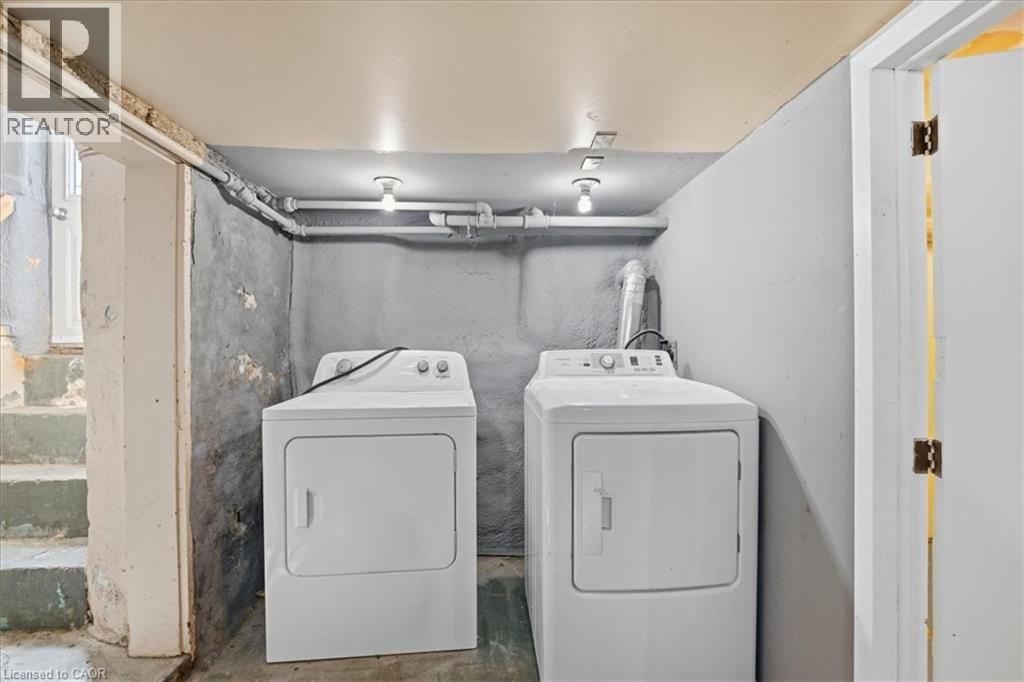 31 Bingeman Street, Kitchener, Ontario  N2H 2R7 - Photo 13 - 40815016