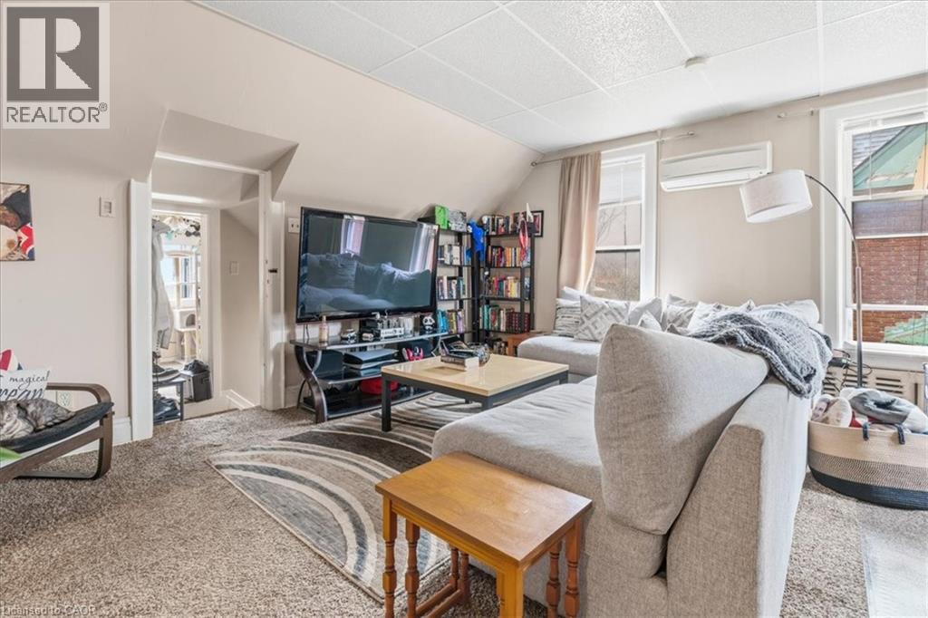 31 Bingeman Street, Kitchener, Ontario  N2H 2R7 - Photo 6 - 40815016