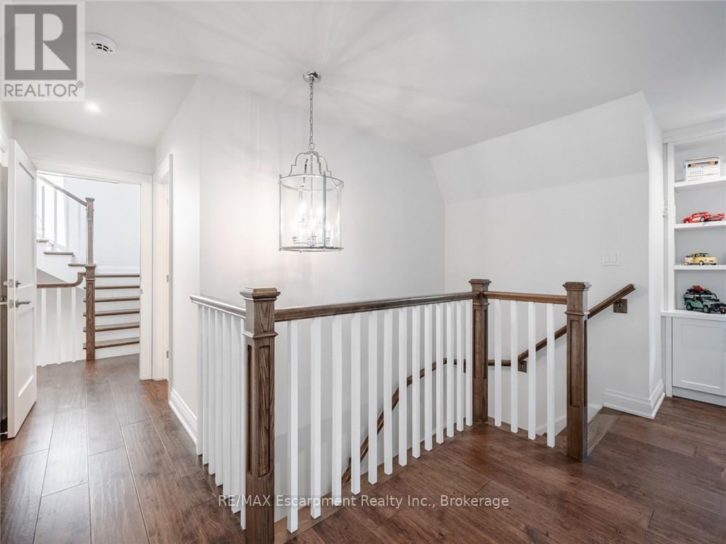 3087 Lakeshore Road, Burlington, Ontario  L7N 1A3 - Photo 27 - W12986602