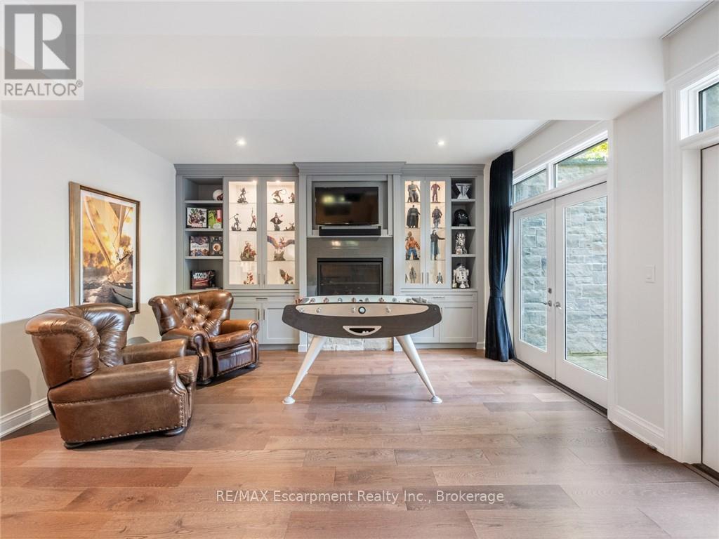 3087 Lakeshore Road, Burlington, Ontario  L7N 1A3 - Photo 35 - W12986602