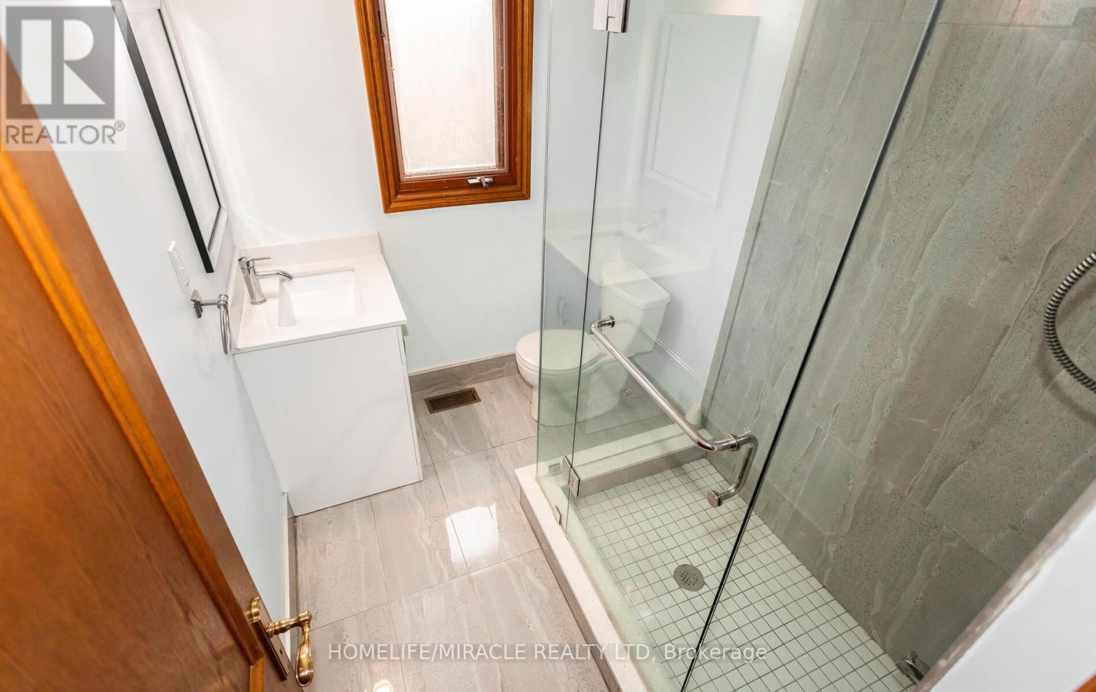 85 Harlow Crescent, Toronto, Ontario  M9V 2Y8 - Photo 20 - W12970456