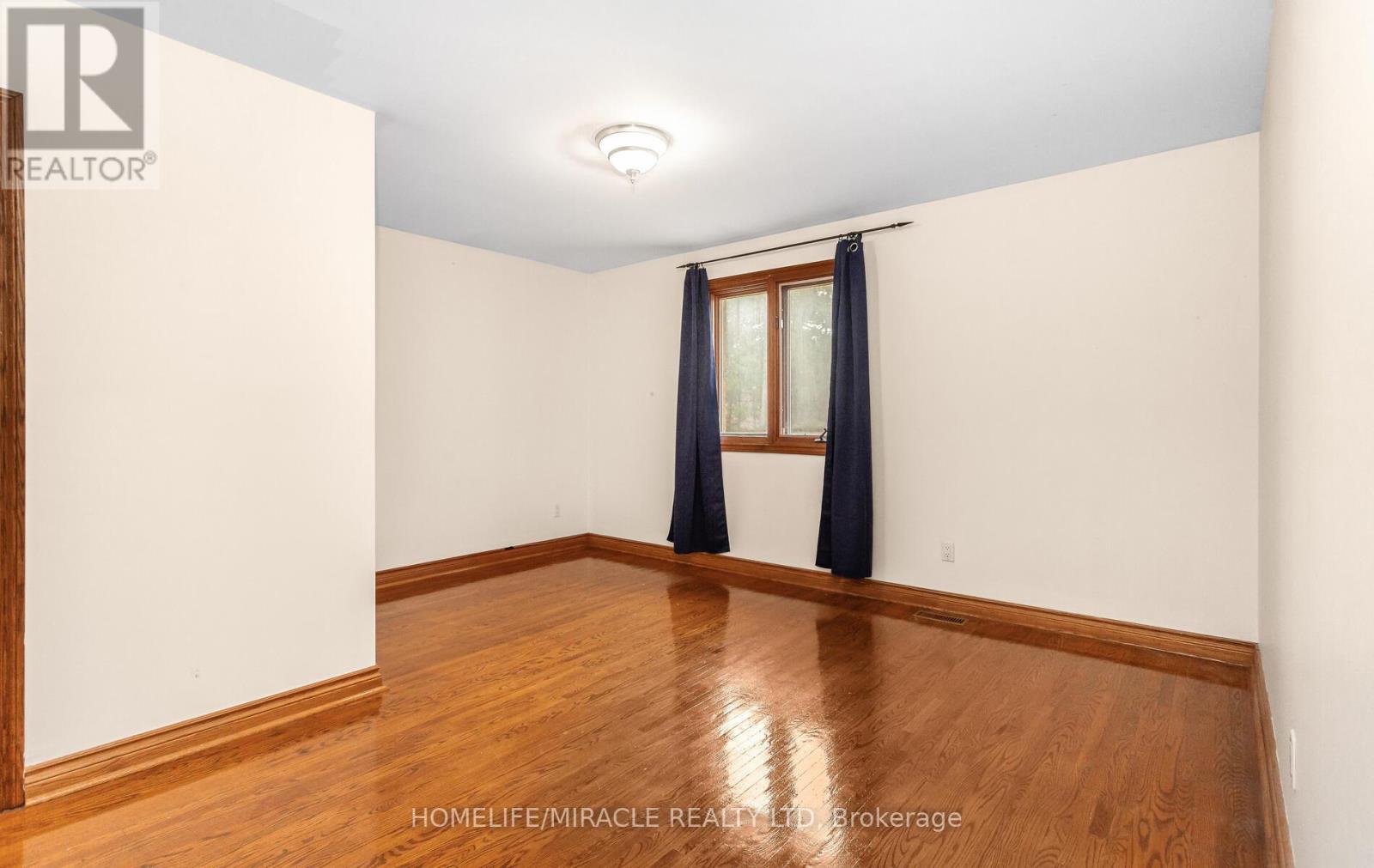 85 Harlow Crescent, Toronto, Ontario  M9V 2Y8 - Photo 23 - W12970456