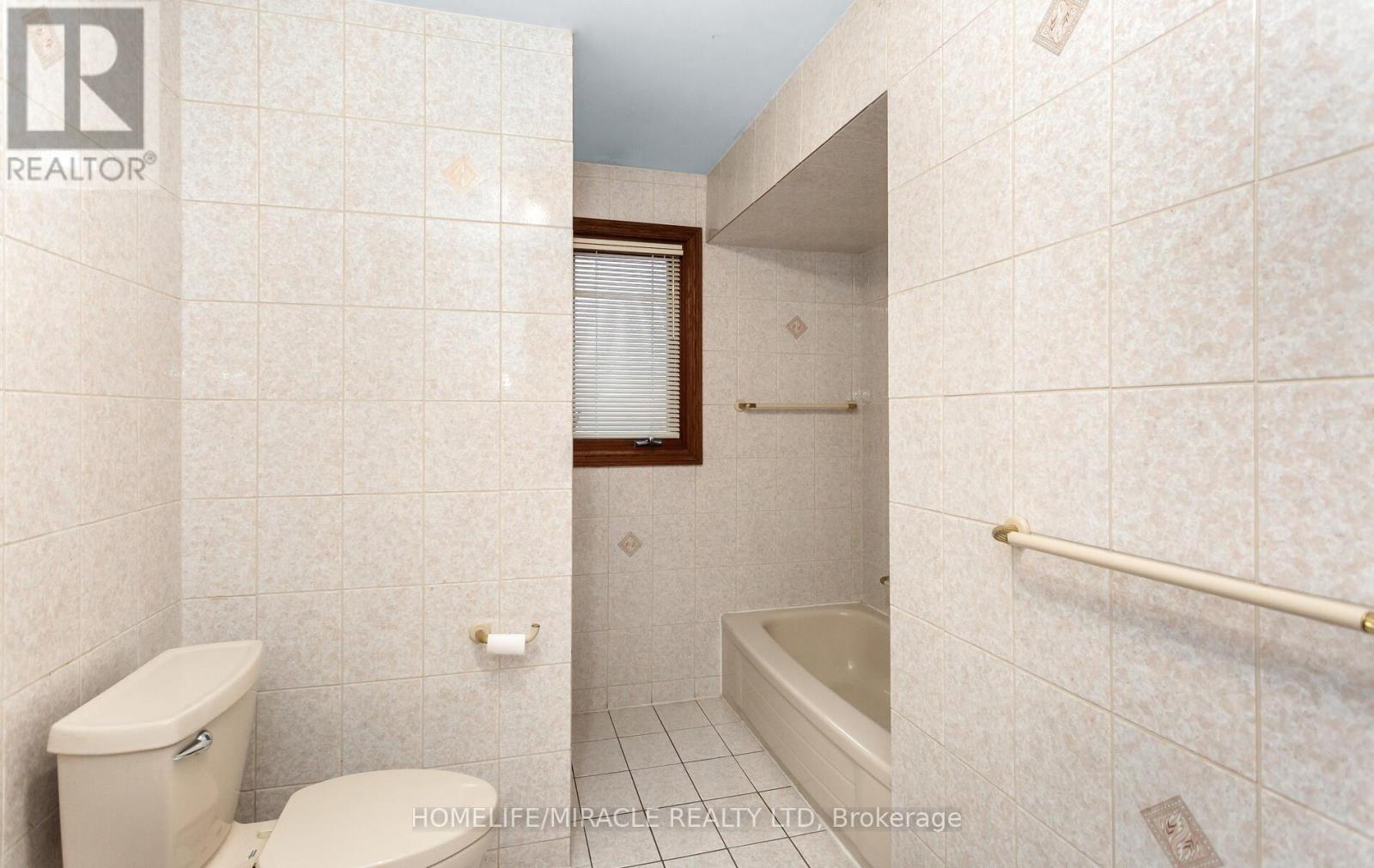 85 Harlow Crescent, Toronto, Ontario  M9V 2Y8 - Photo 35 - W12970456